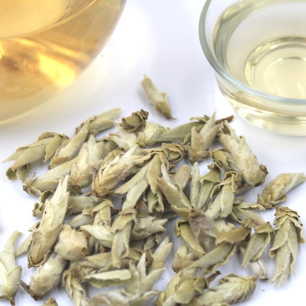 Thé Blanc Yabao N°002 vu de près